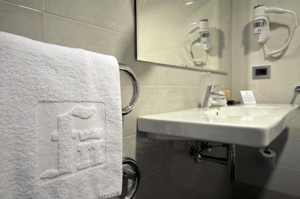 Hotel Federico II Jesi Zewnętrze zdjęcie