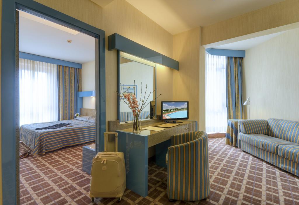 Hotel Federico II Jesi Zewnętrze zdjęcie