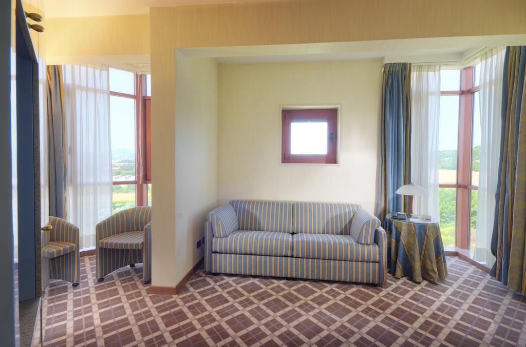 Hotel Federico II Jesi Zewnętrze zdjęcie